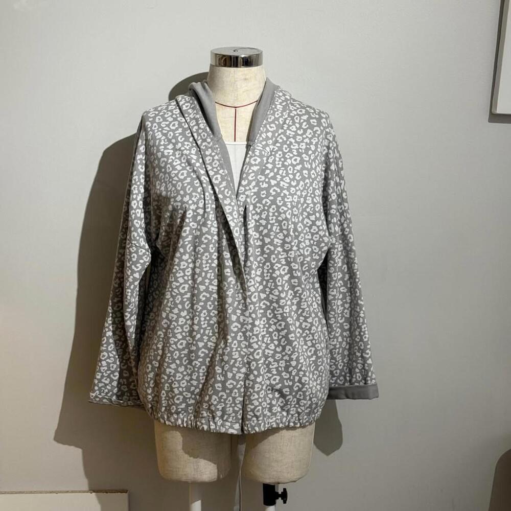 Le Nove Hooded Cardigan Grey Animal Print Italy‎ Women's Size O/S Spring Jacket